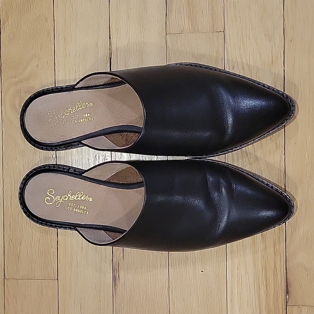SEYCHELLES black leather mules size 7.5